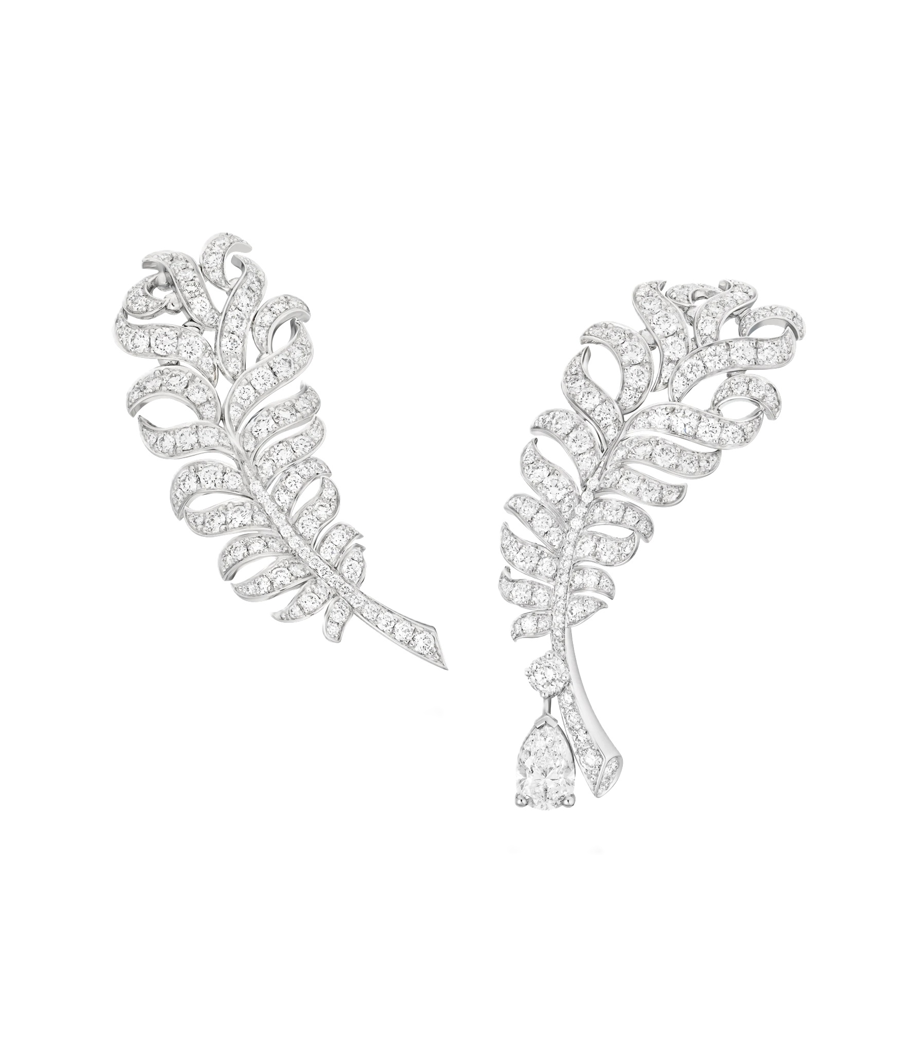 серьги chanel plume de chanel crawling с бриллиантами 3.97 ct.