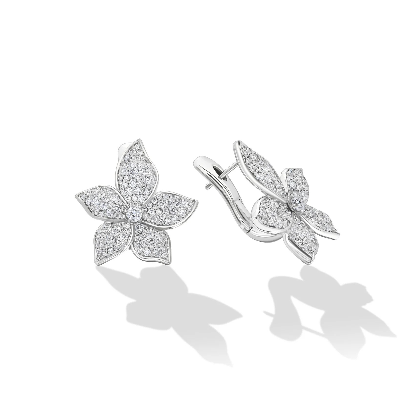 серьги-цветы из белого золота с бриллиантами 2,05 ct.