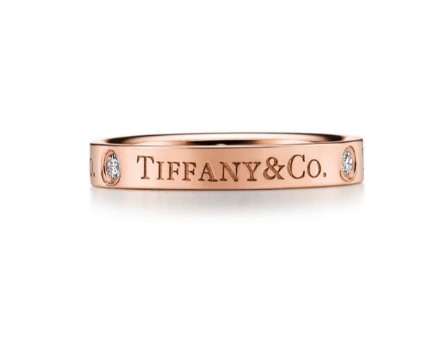 кольцо tiffany co золото 750 пробы, с круглыми бриллиантами. ширина 3 мм