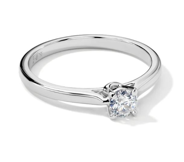 помолвочное кольцо из белого золота с бриллиантом 0.3 ct