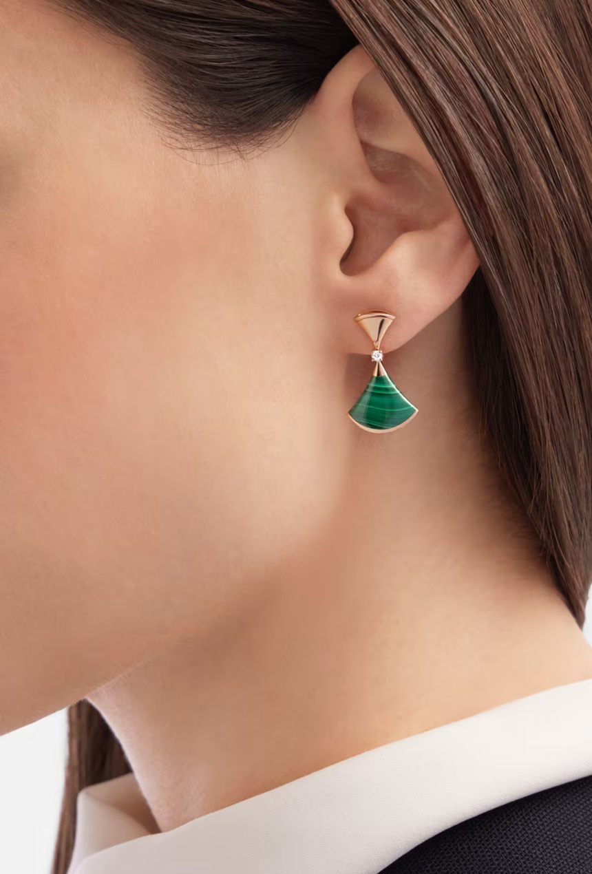 серьги bvlgari divas dream с малахитом и бриллиантами 0.07 ct.