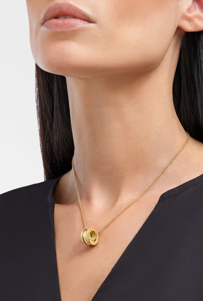 колье bvlgari b.zero1 желтое золото с бриллиантами 0.41 ct.