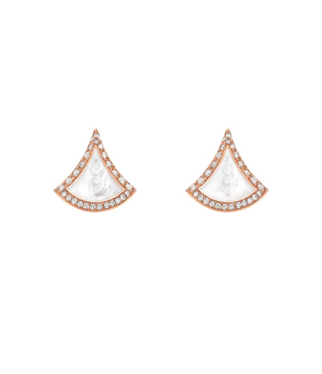 серьги-пуссеты bvlgari divas dream с перламутром и бриллиантами