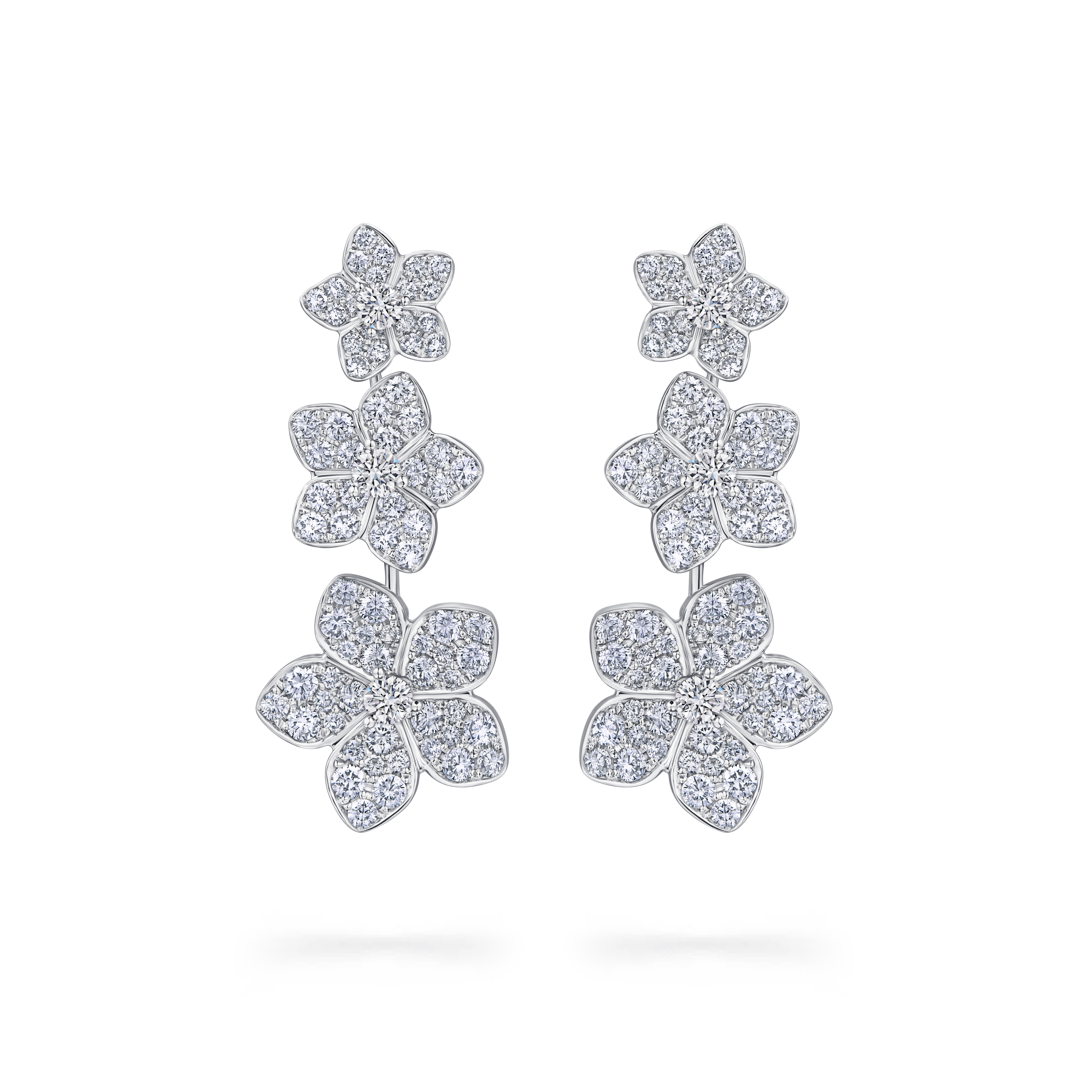 серьги graff wild flower diamond drop earrings 3,31 ct.