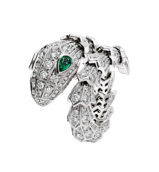 кольцо bulgari serpenti с бриллиантами 3,991сt и изумрудами 0,610 сt