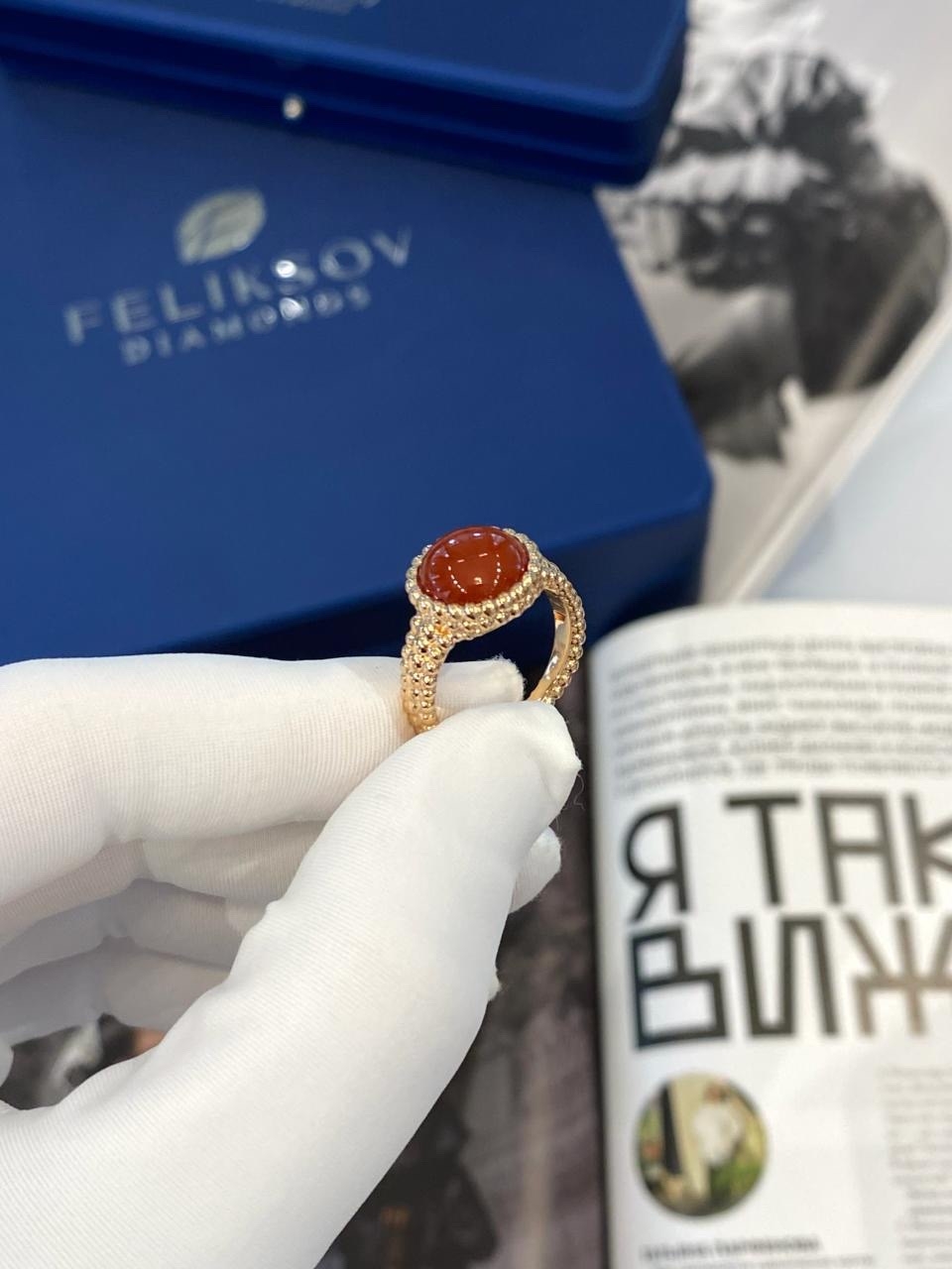 кольцо van cleef & arpels perlee couleurs