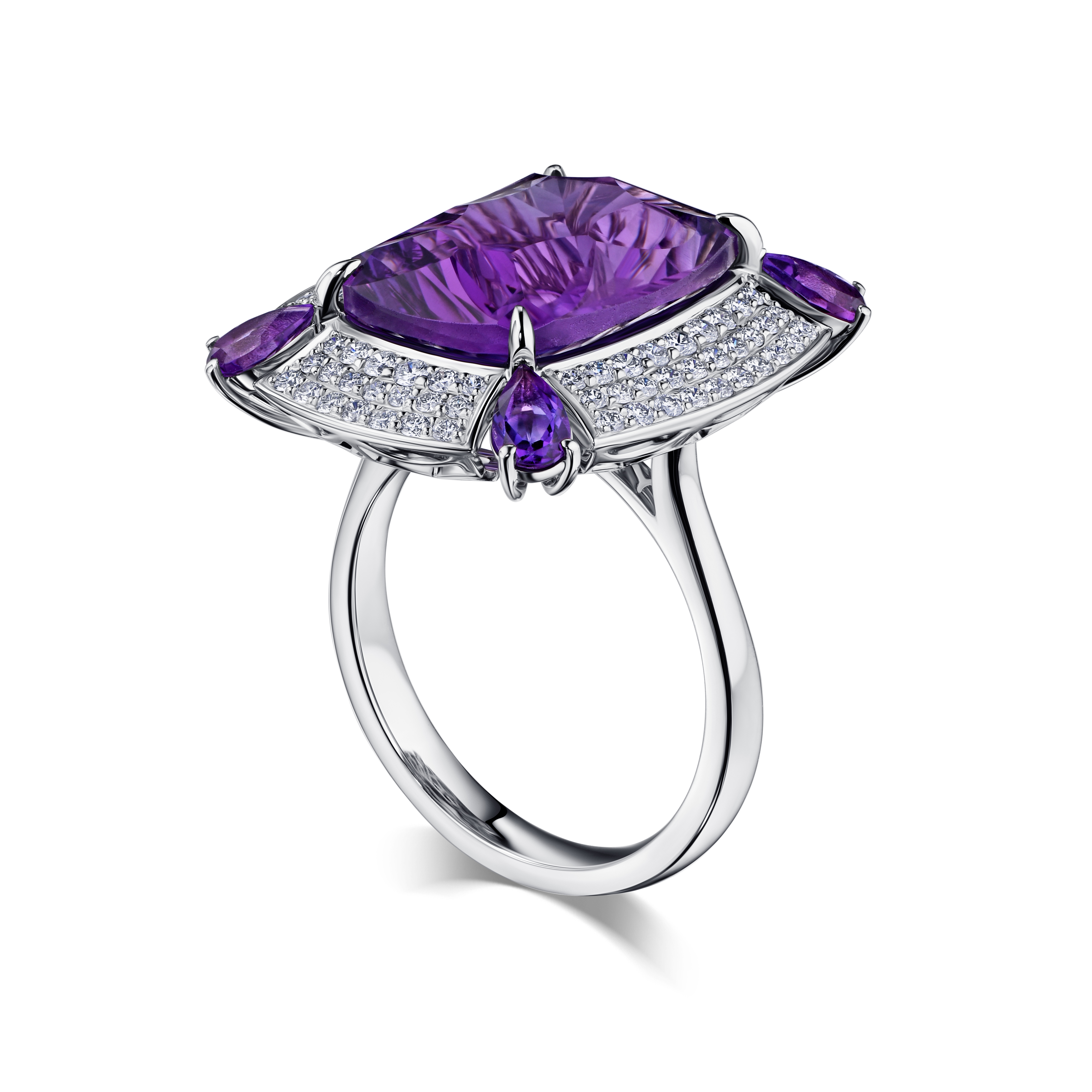 кольцо с аметистами 7,78 ct. и бриллианатами 0,42 ct.