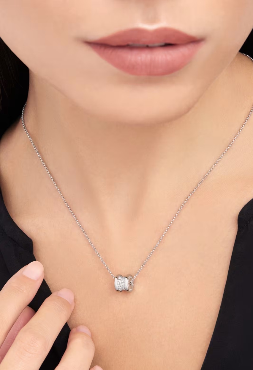колье bvlgari b.zero1 белое золото с бриллиантами 0.31 ct.